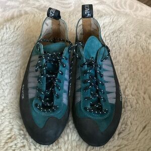EUC Boreal Equinox Climbing Shoes